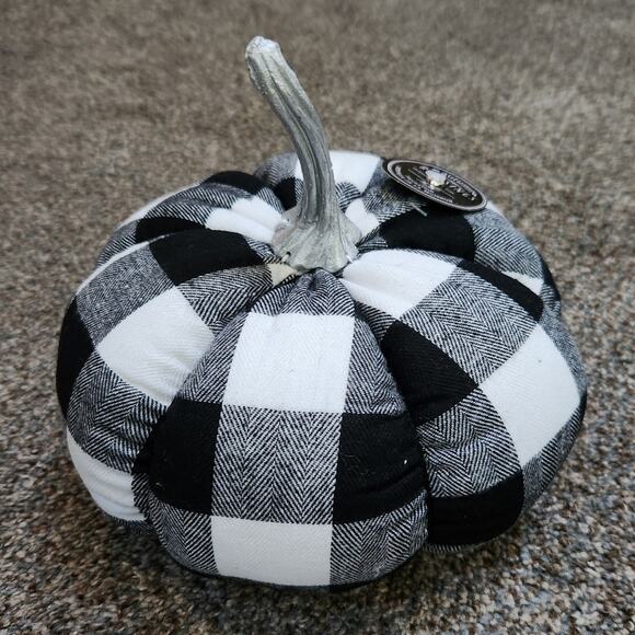 🍁🎃🌰New B&W Autumn Buffalo Check Plaid Large Pumpkin Fabric Fall Decor #01 - Picture 1 of 3
